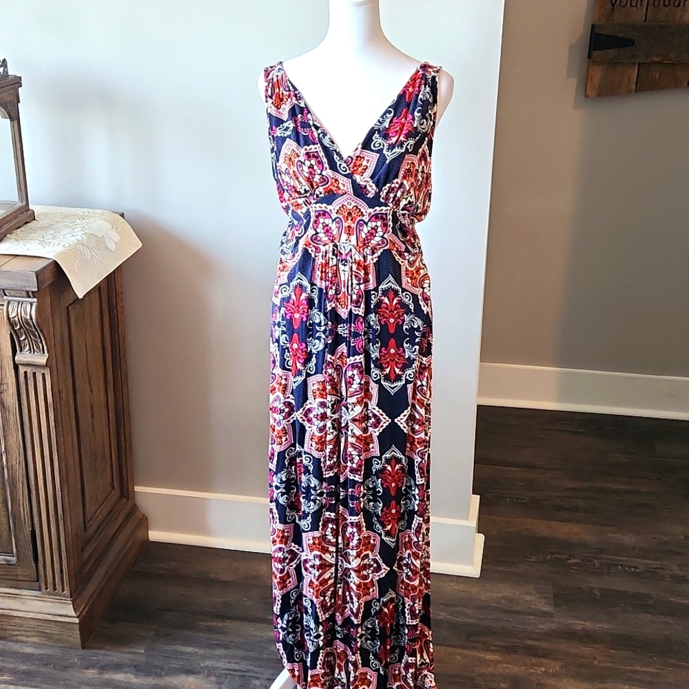 Loveapella maxi dress